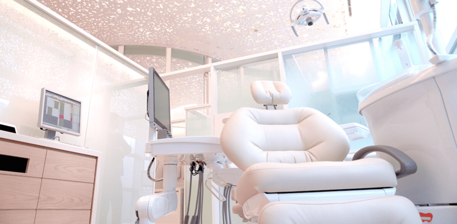 青山クオーツデンタルクリニック